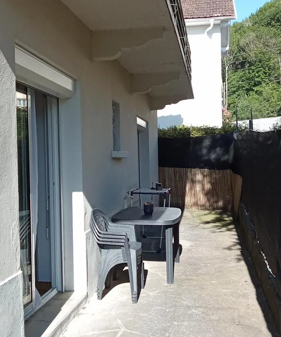 Lägenhet Agreable Appartement De 80M2 Dans Maison Lourdes